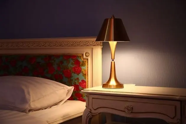 Exclusive Tek Büyük Yataklı Oda