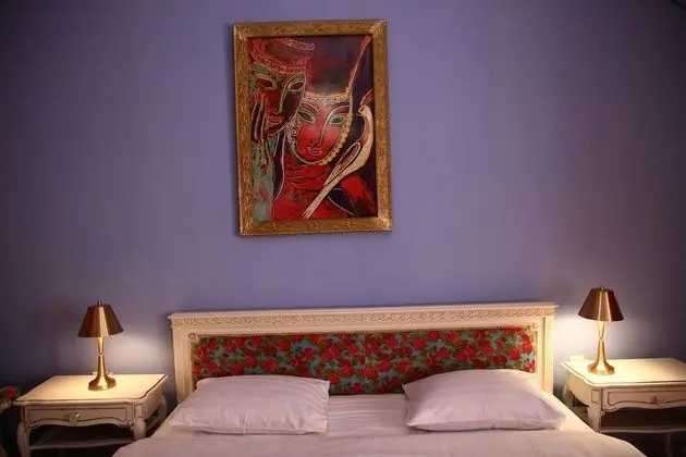 Exclusive Tek Büyük Yataklı Oda