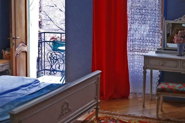 Exclusive Tek Büyük Yataklı Oda