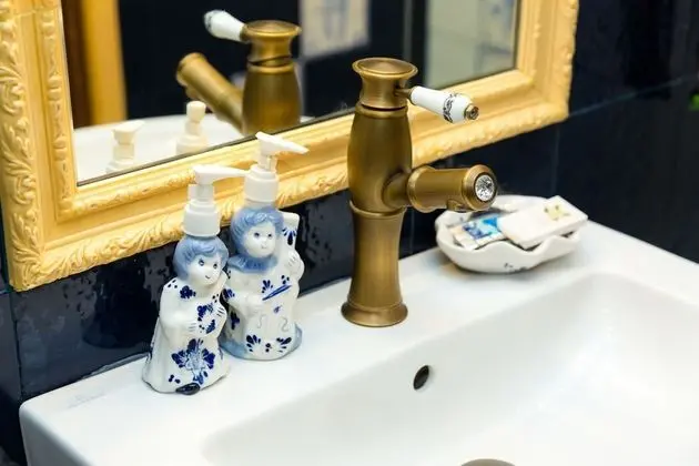 Exclusive Tek Büyük Yataklı Oda