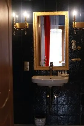 Exclusive Tek Büyük Yataklı Oda