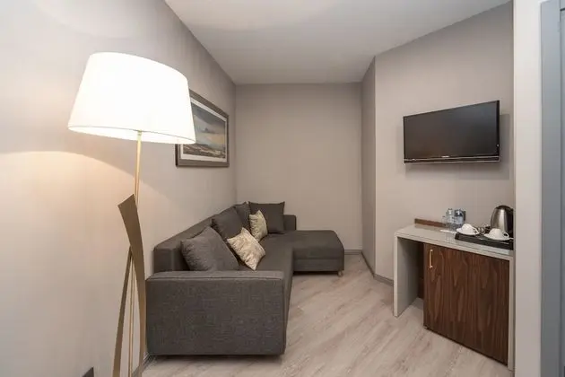 Premium Oda, Birden Çok Yatak, Sigara İçilmez, Balkon (Chamber)
