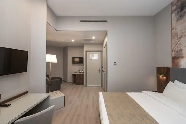 Premium Oda, Birden Çok Yatak, Sigara İçilmez, Balkon (Chamber)