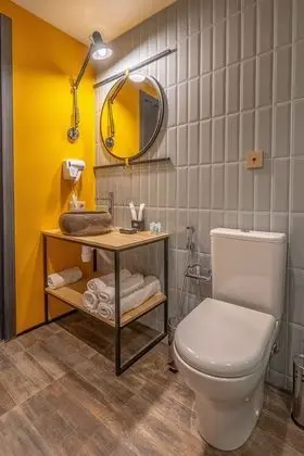 Deluxe Tek Büyük veya İki Ayrı Yataklı Oda, Balkon