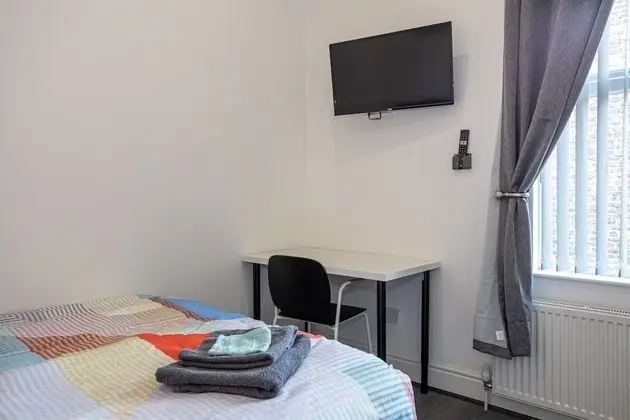 Superior Tek Büyük Yataklı Oda, Banyolu/Duşlu, Avlu Manzaralı (4)