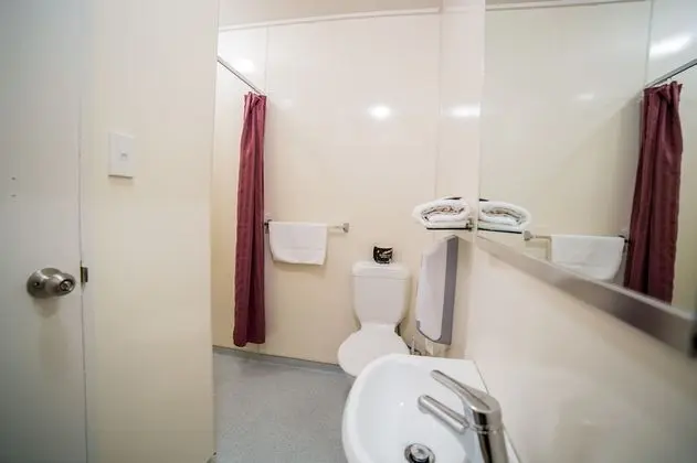 Comfort Bungalov, 2 Yatak Odası, Dağ Manzaralı (Parkview Family Motel - Double + Bunk)