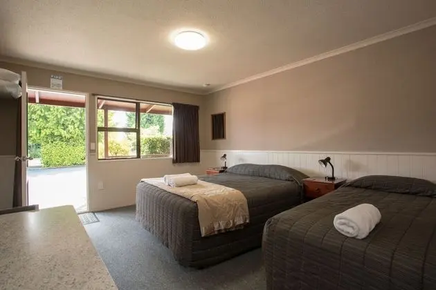 Oda, Sigara İçilmez, Ortak Banyo