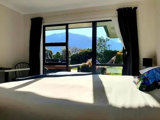 Üç Kişilik Oda (Room 2)