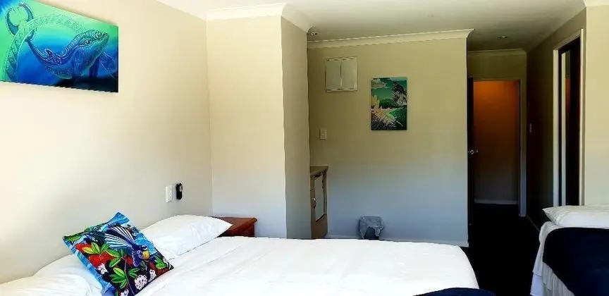 Üç Kişilik Oda (Room 2)