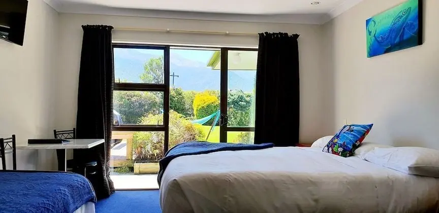 Üç Kişilik Oda (Room 2)