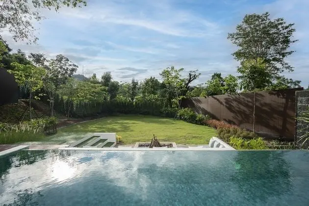 Eden Pool (Pet Friendly)