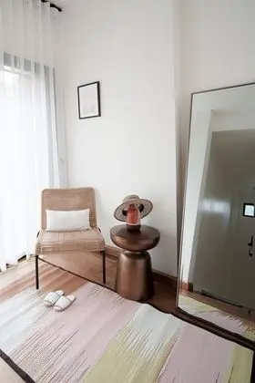Hilltop Residence (Pet Friendly)