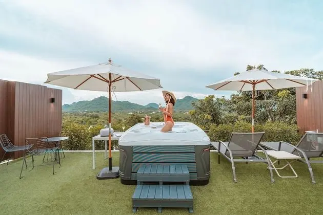 Hilltop Residence (Pet Friendly)