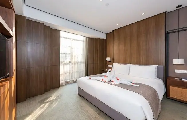 Grand Oda, 1 En Büyük (King) Boy Yatak, Bahçe Manzaralı