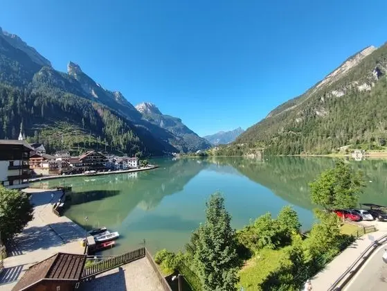 Panoramic Tek Büyük veya İki Ayrı Yataklı Oda