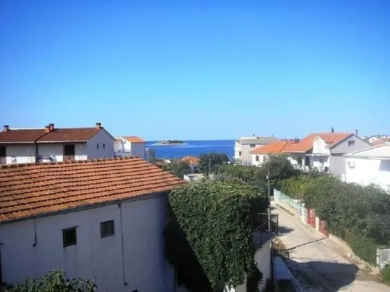 Stüdyo (Tea - parking and grill, 100 m from s)