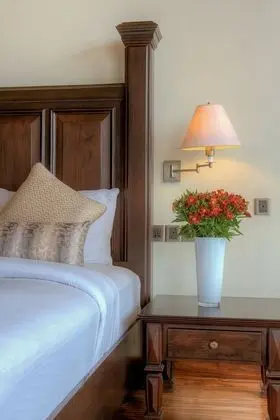 Master Suite -  Sir James Taylor