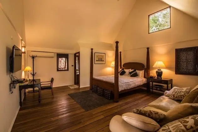 4 Bedrooms Villa