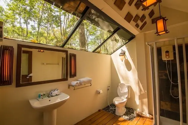4 Bedrooms Villa