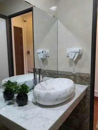 Üç Kişilik Oda