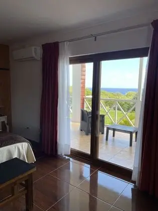 Room Rora, 1 Double Bed, Bathtub, Sea View