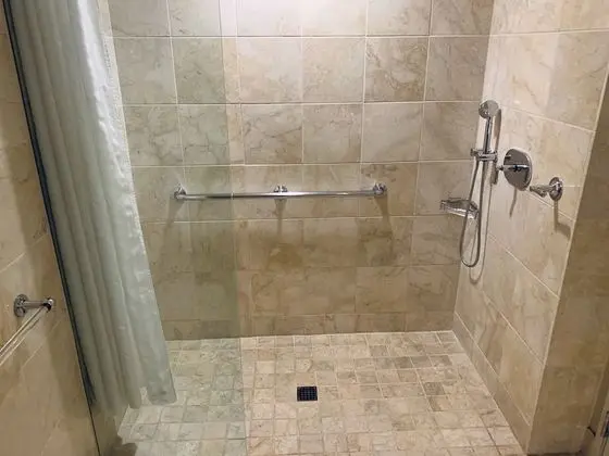 Superior Oda, 1 Büyük (Queen) Boy Yatak, Engellilere Uygun (Shower)