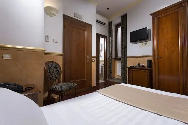 Comfort Tek Kişilik Oda