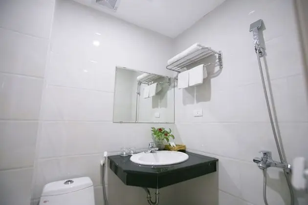 Deluxe Üç Kişilik Oda, Sigara İçilebilir