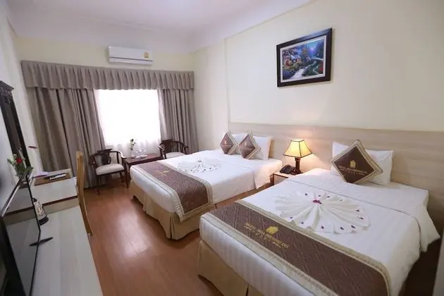 Deluxe Üç Kişilik Oda, Sigara İçilebilir