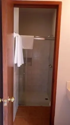 Basic Tek Büyük Yataklı Oda