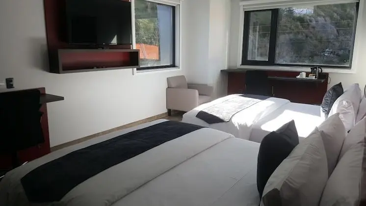 Tek Büyük veya İki Ayrı Yataklı Oda