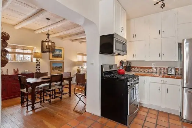 Ev (Tecolote - Authentic Home Right Next )