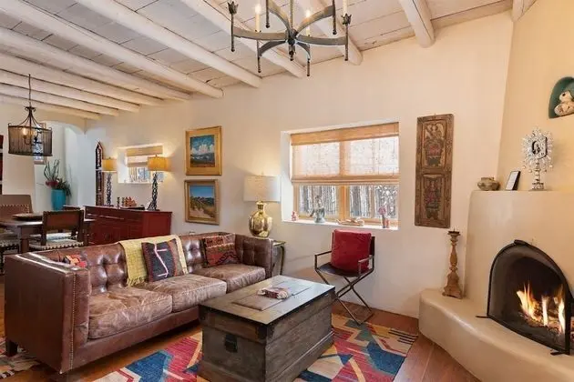 Ev (Tecolote - Authentic Home Right Next )