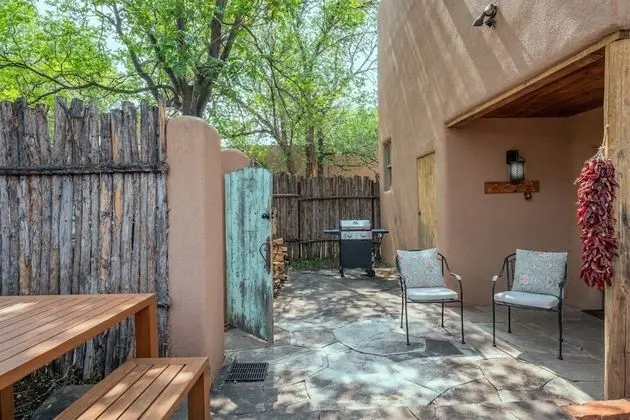 Ev (Tecolote - Authentic Home Right Next )