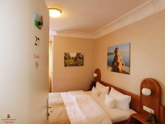 Basic Tek Büyük Yataklı Oda