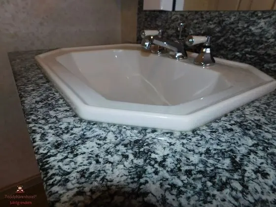 Basic Tek Büyük Yataklı Oda