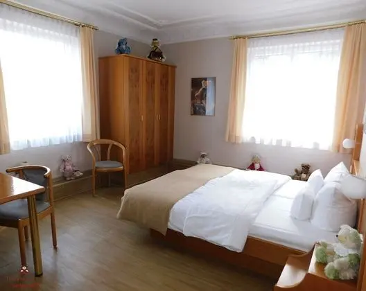 Comfort Tek Büyük Yataklı Oda