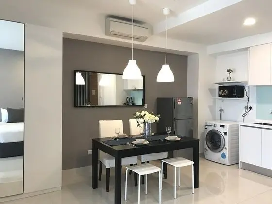 Executive Stüdyo, Balkon, Kısmi Deniz Manzaralı