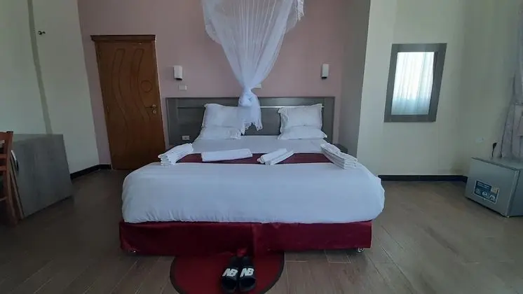 Deluxe Tek Büyük Yataklı Oda, Balkon, Şehir Manzaralı