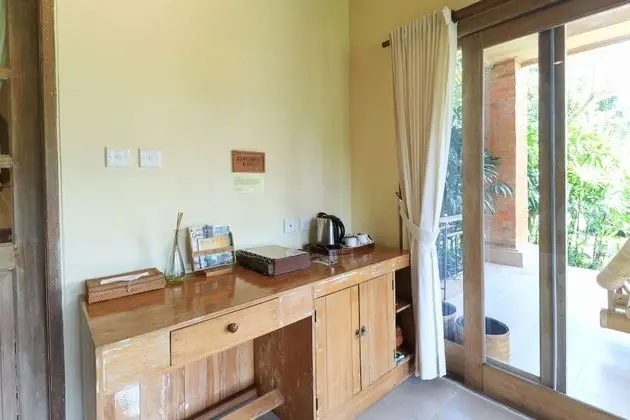 Tek Büyük veya İki Ayrı Yataklı Oda, Balkon