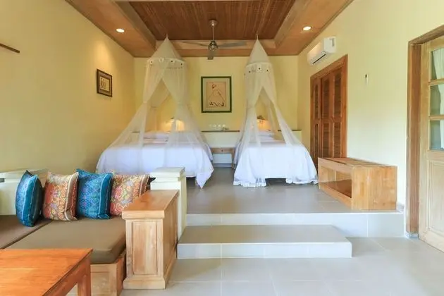 Tek Büyük veya İki Ayrı Yataklı Oda, Balkon