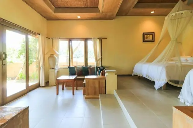 Tek Büyük veya İki Ayrı Yataklı Oda, Balkon