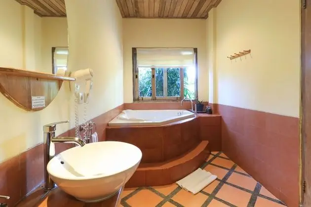 Tek Büyük veya İki Ayrı Yataklı Oda, Balkon