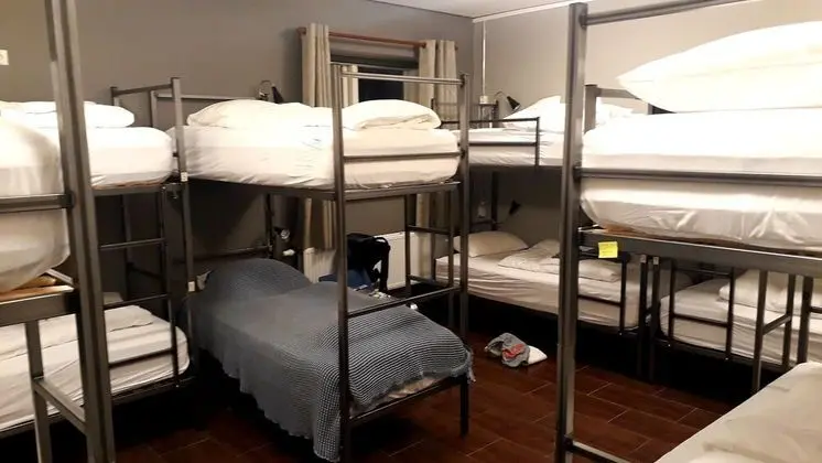 Ortak Ranzalı Oda, Karma Ranzalı Oda, Ortak Banyo