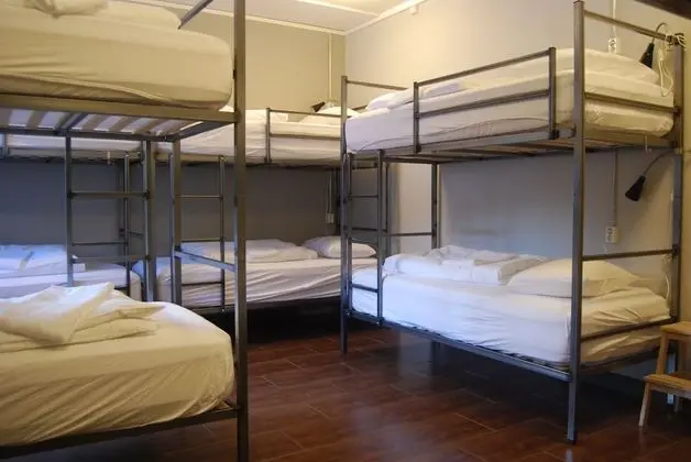 Ortak Ranzalı Oda, Karma Ranzalı Oda, Ortak Banyo