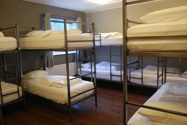 Ortak Ranzalı Oda, Karma Ranzalı Oda, Ortak Banyo