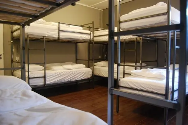 Ortak Ranzalı Oda, Karma Ranzalı Oda, Ortak Banyo