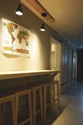 Ortak Ranzalı Oda, Sadece kadınlar için, Ortak Banyo