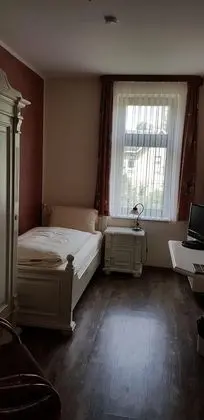 Comfort Büyük Yataklı Tek Kişilik Oda