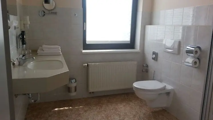 Comfort Büyük Yataklı Tek Kişilik Oda